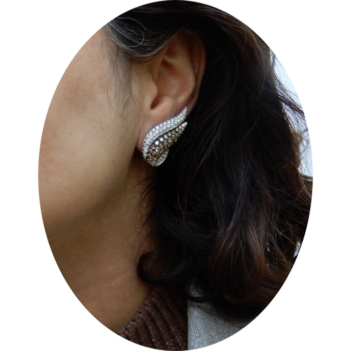 Oorbellen, Vleugel, Pave Diamant, 18K
