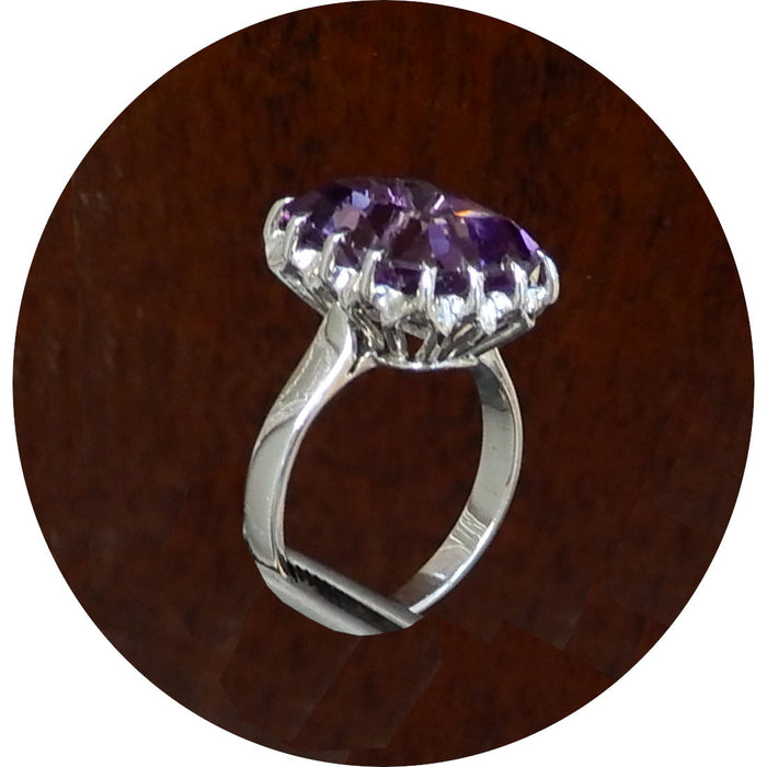 Ring, Amethist, 18K Witgoud