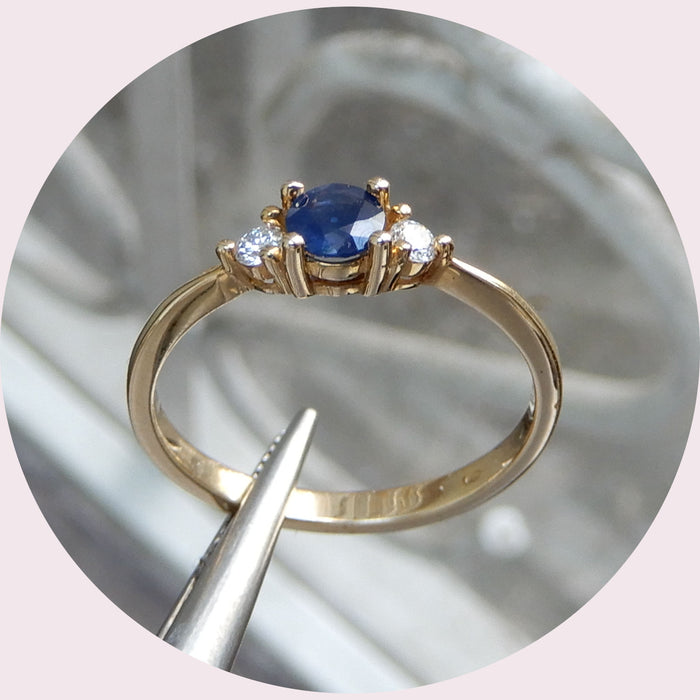 Ring, Saffier, Diamant, 14Krt. geelgoud