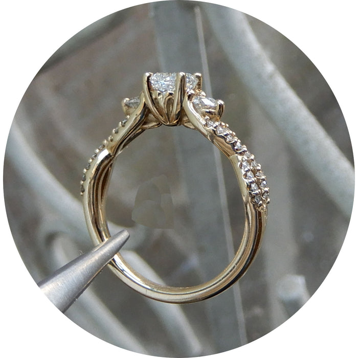 Ring, Cushion Diamant Solitair, 18K