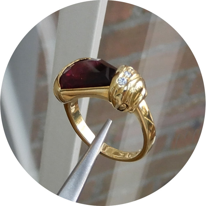 Ring, Rubeliet, Diamant, 18K Goud