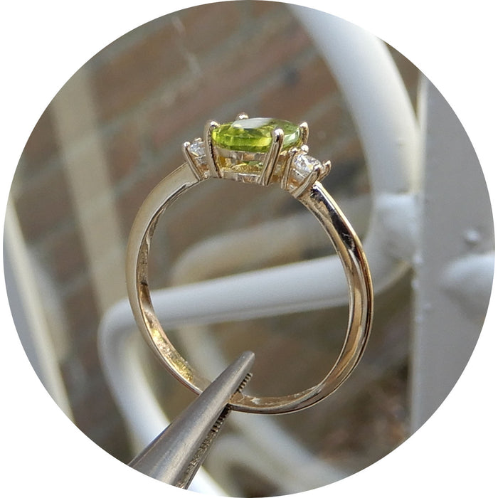 Ring, Peridot, Diamant, 14K Geelgoud