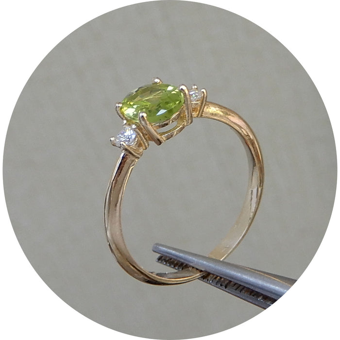 Ring, Peridot, Diamant, 14K Geelgoud