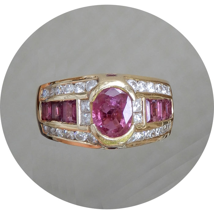 Ring, Robijn, Diamant, 18K Geelgoud