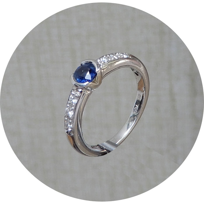 Ring, Saffier, 18Krt. Witgoud