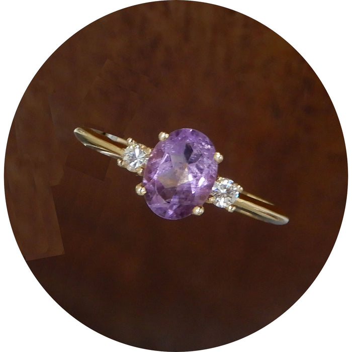 Ring. Amethist, Diamant, 14K Goud