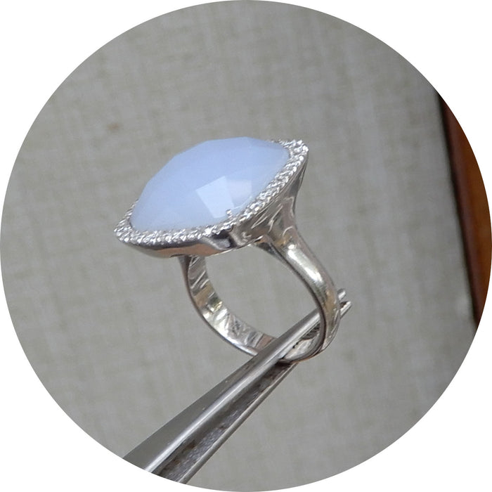 Ring, Chalcedoon, Diamant, 18K Witgoud