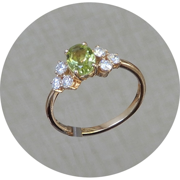 Ring, Peridot, Diamant, 14Krt. Goud