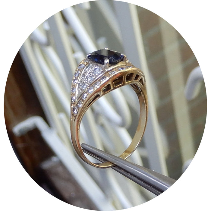 Ring, Saffier, Diamant, 18Krt. Goud
